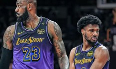 九游娱乐在线-湖人老将复出，为球队内线缺失提供强力支持的简单介绍