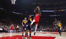 九游娱乐在线-包含猛龙大胜魔术！西亚卡姆独得40分助球队继续胜利的词条