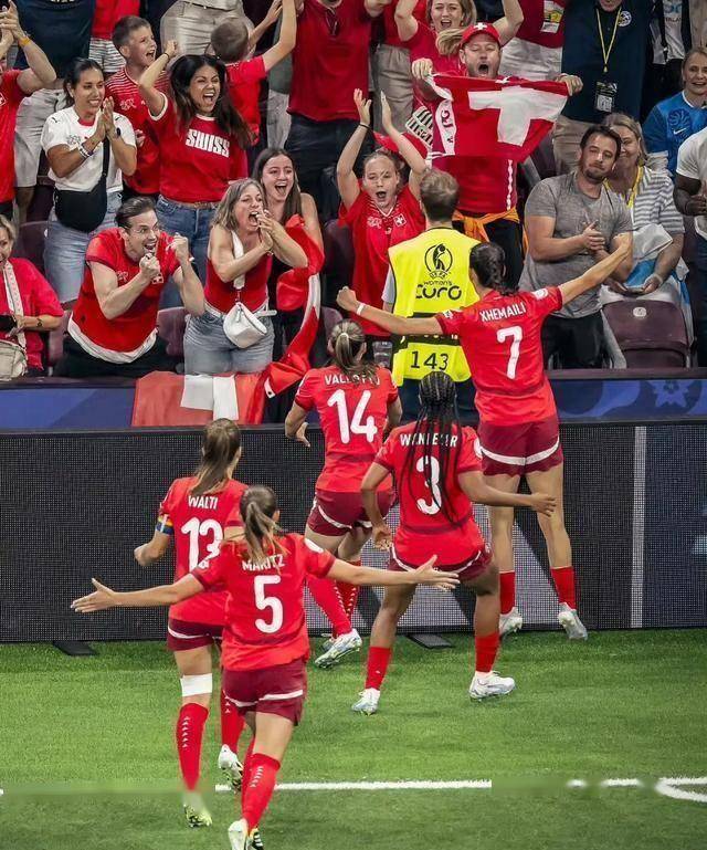 瑞典女足客场大胜挪威，晋级半决赛