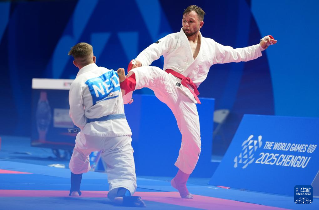 乌克兰田径队选手突围夺冠，表现抢眼