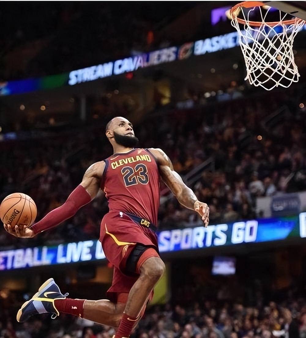 骑士全队展现出色默契詹姆斯表示信心满满