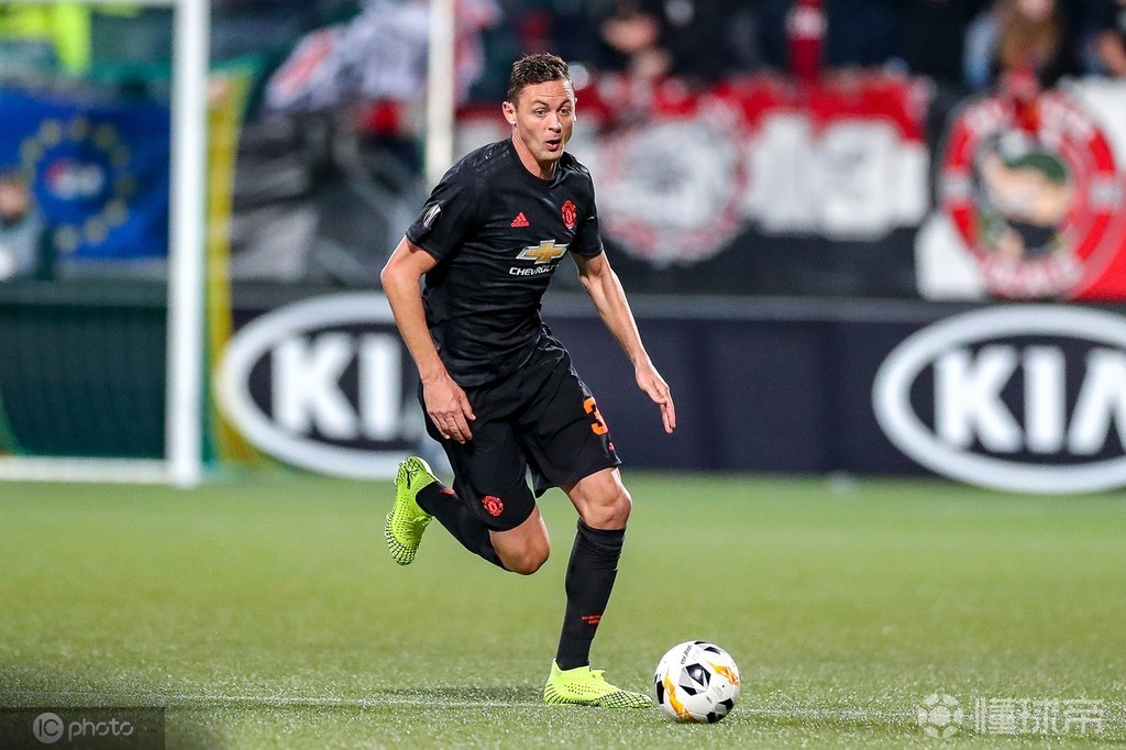 曼联中场马蒂奇回归AC米兰，冲击联赛前四的简单介绍