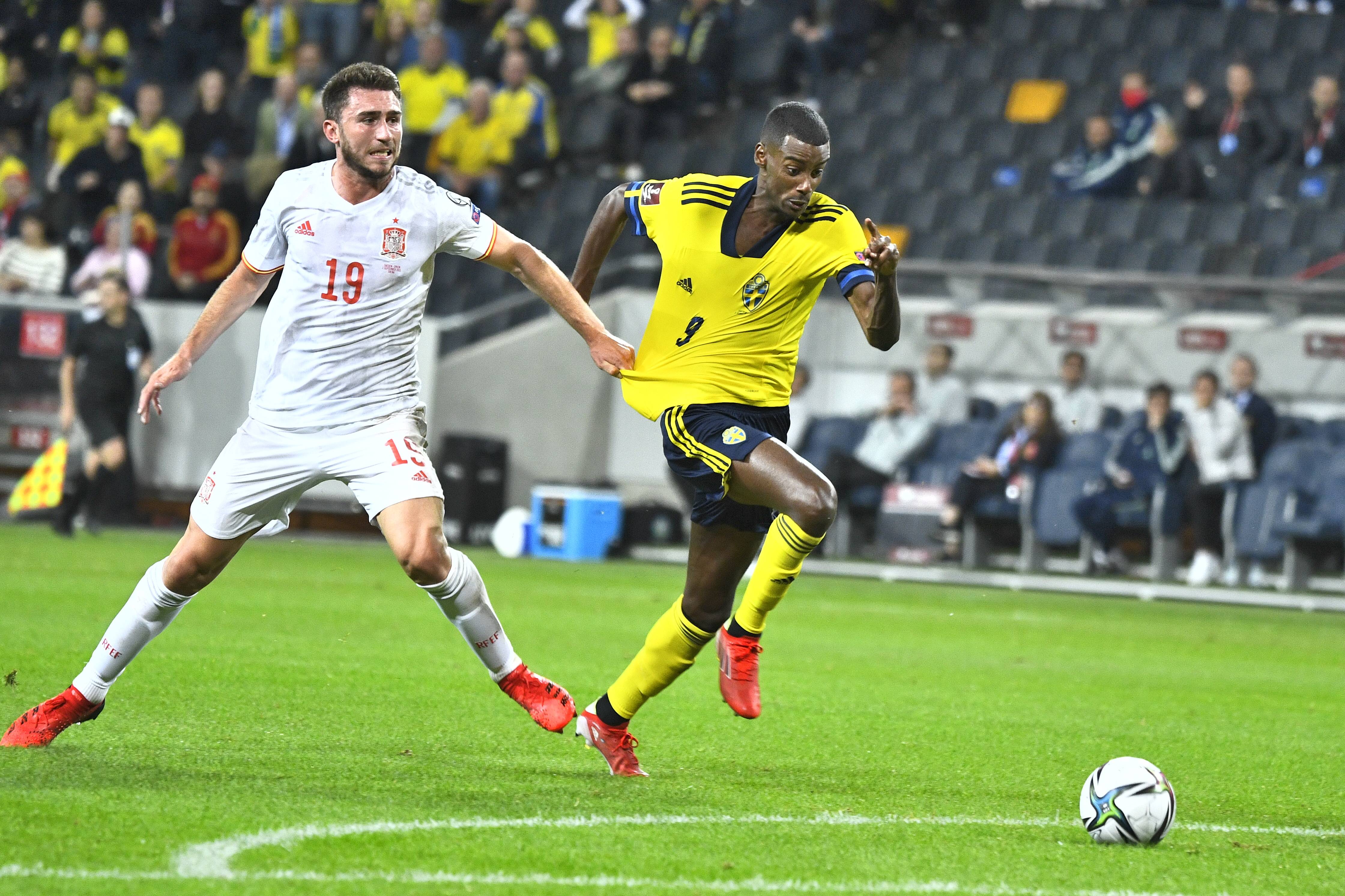 关于西班牙战胜瑞典，国际比赛双方势均力敌的信息