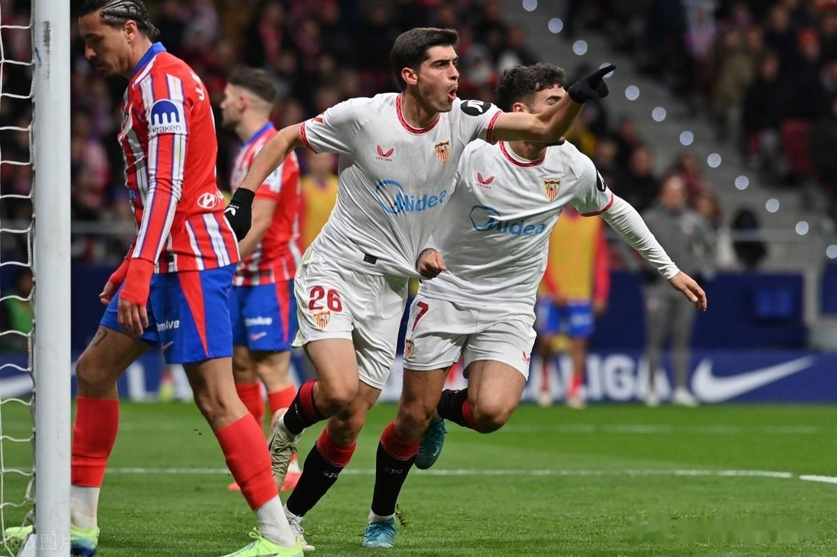 塞维利亚客场逆转瓦伦西亚，排名飙升