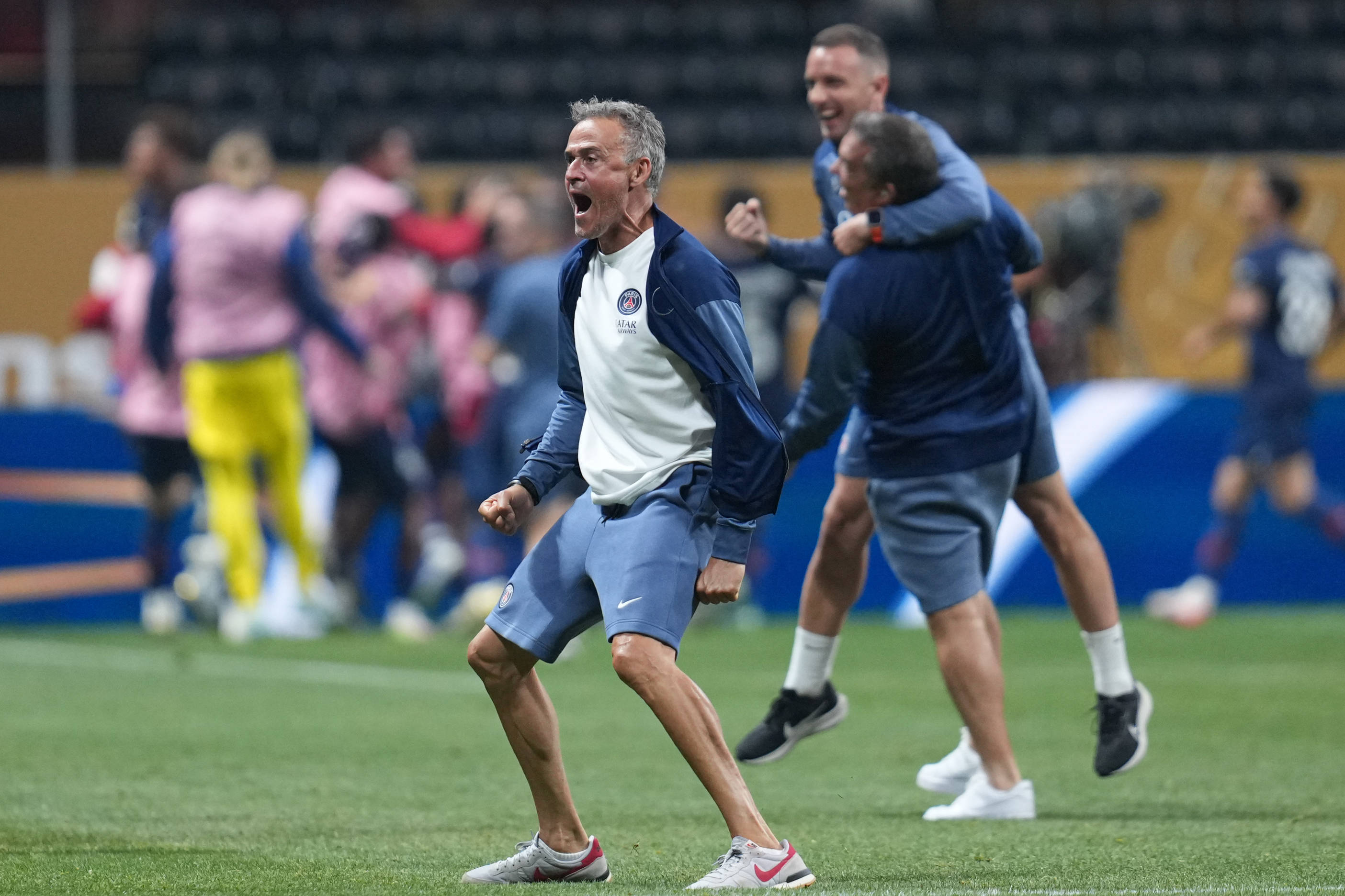 关于巴黎圣日耳曼卓越表现,小组第一锁定成功的信息 关于巴黎圣日耳曼卓越表现,小组第一锁定成功的信息